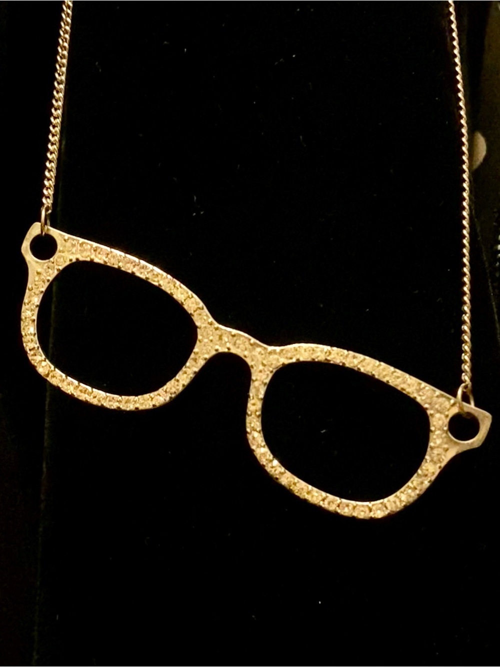 Necklace faux crystal eyeglasses pendant on chain
Vintage
